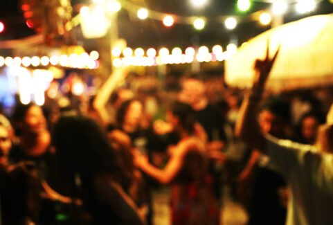 Faites rayonner votre établissement avec Now Pro : Les clés pour dominer la scène nocturne en Normandie !